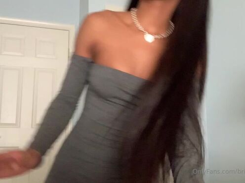 Bria Backwoods aka briabackwoods onlyfans exquisite body gently pulls pussy